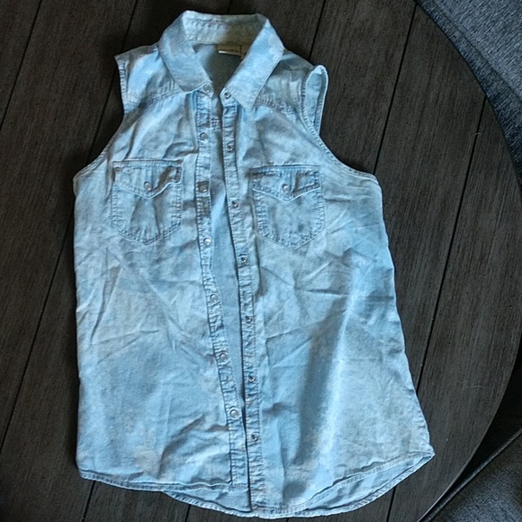 Mudd Cotton Sleeveless Top With Snap Buttons Size Small - Picture 5 of 8